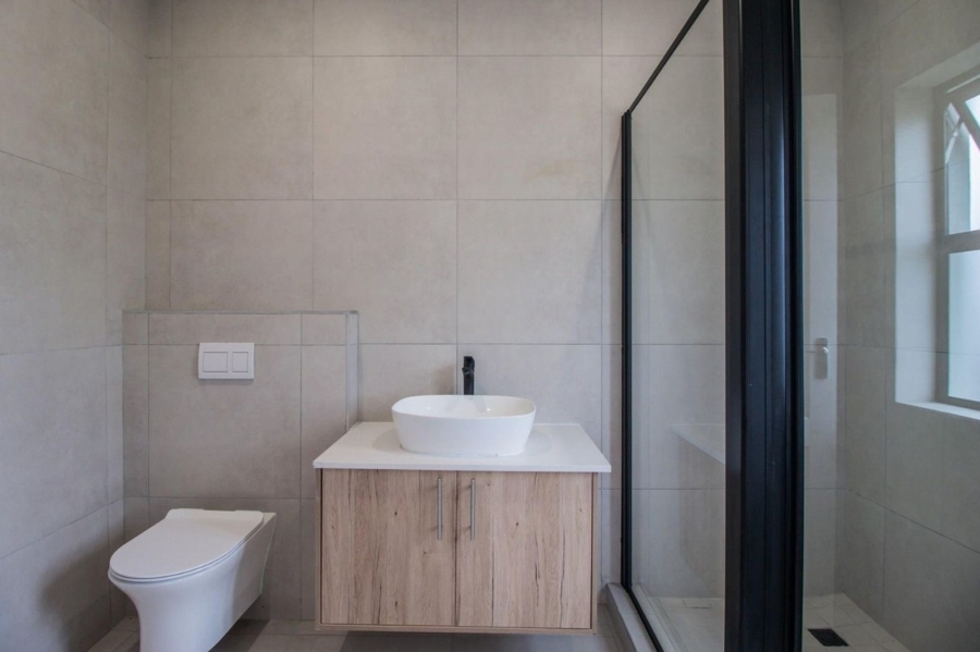 To Let 3 Bedroom Property for Rent in Sandown Western Cape